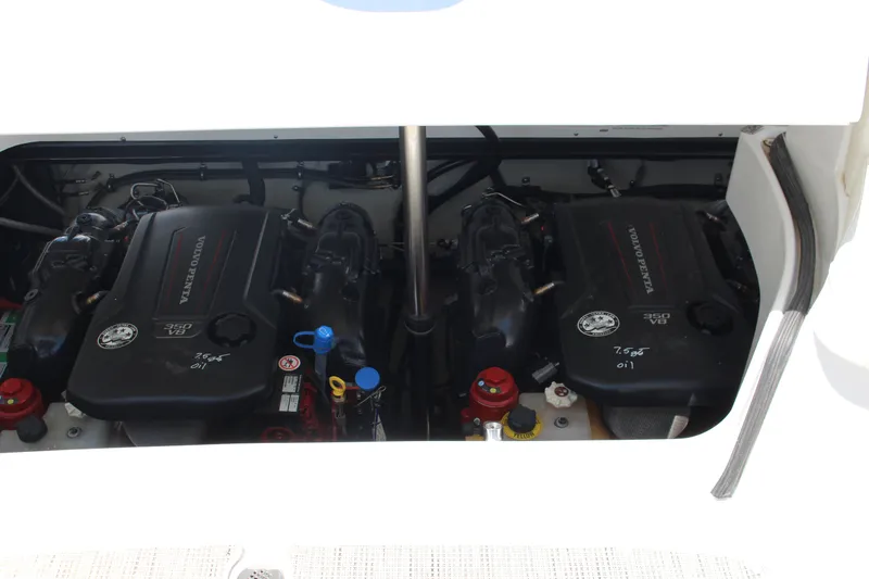 Slide: The Image of Cobalt R35 2017 - 9