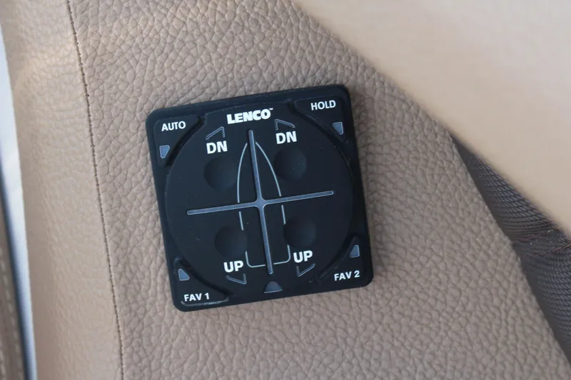 Slide: The Image of Cobalt R35 2017 - 91