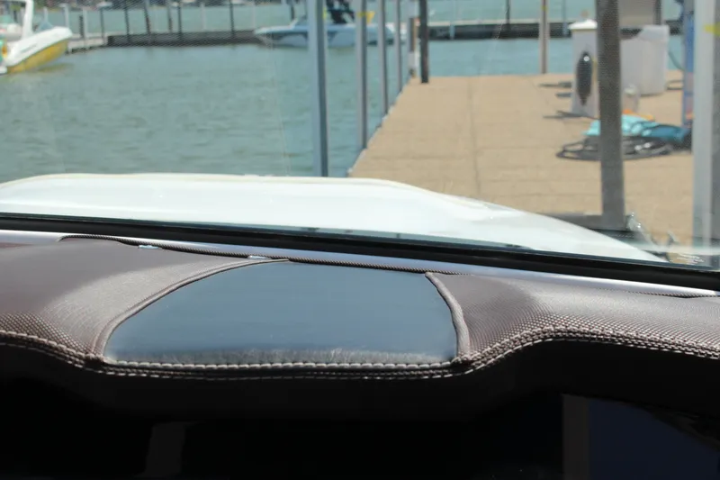 Slide: The Image of Cobalt R35 2017 - 92