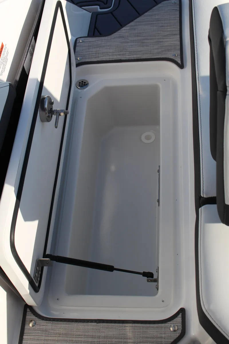 Slide: The Image of Cobalt R6 2026 - 75