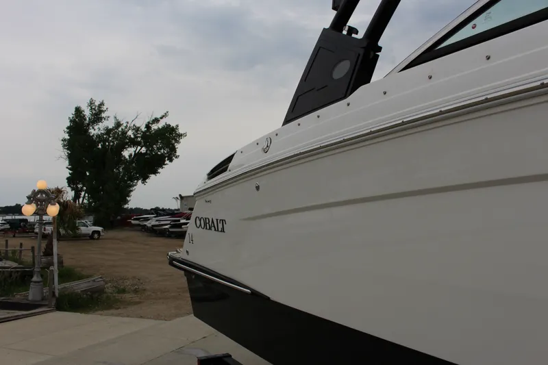 Slide: The Image of Cobalt R6 2021 - 5