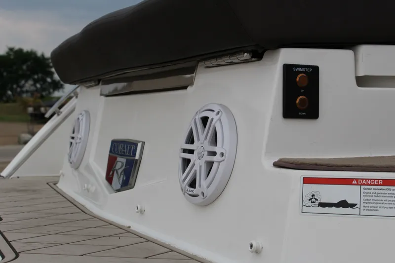 Slide: The Image of Cobalt R6 2021 - 8