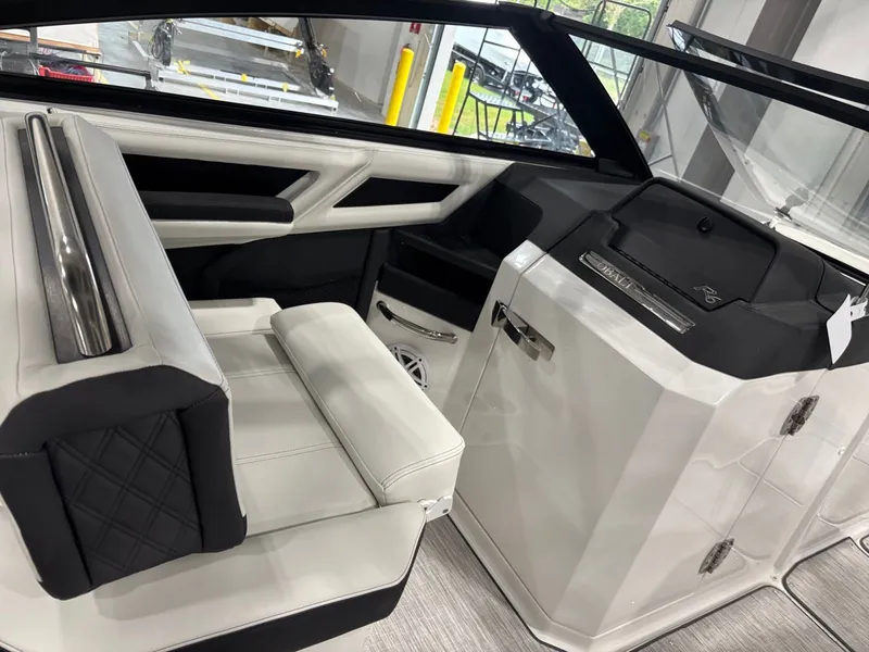 Slide: The Image of Cobalt R6 2026 - 16