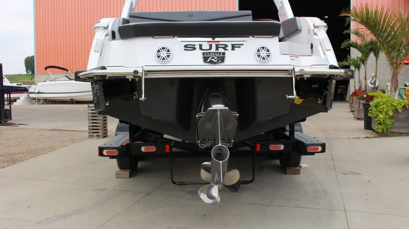 Slide: The Image of Cobalt R6 Surf 2024 - 6