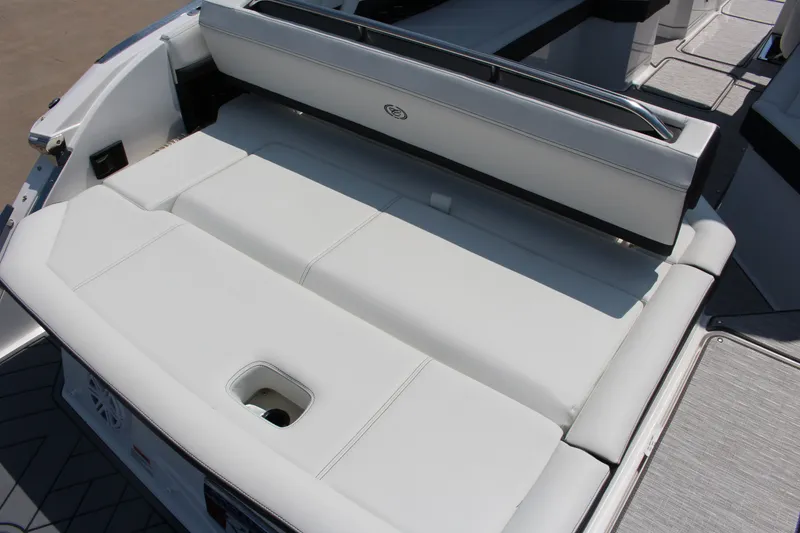 Slide: The Image of Cobalt R8 2025 - 33