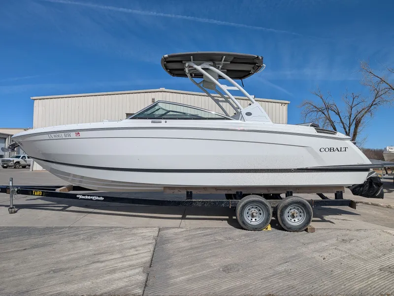 Slide: The Image of Cobalt R8 2023 - 4