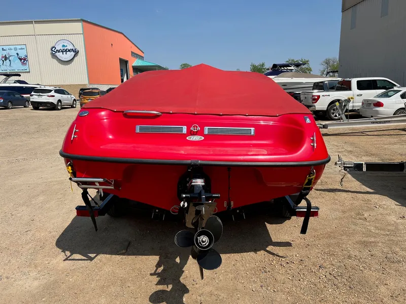 Slide: The Image of Crownline Boats 180 2000 - 4