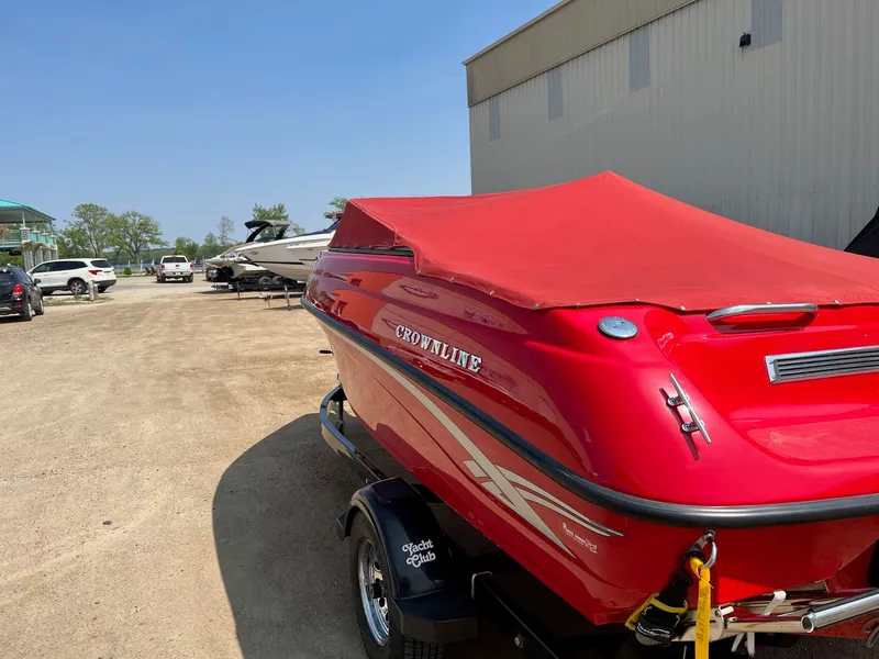 Slide: The Image of Crownline Boats 180 2000 - 5