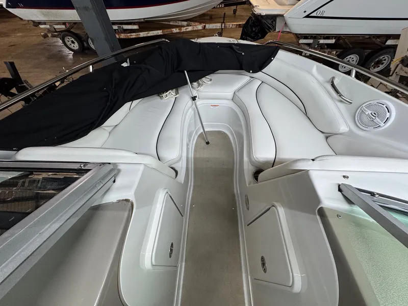 Slide: The Image of Crownline Boats 220 LS 2007 - 8