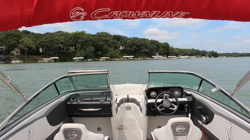 Slide: The Image of Crownline Boats 240 SS 2022 - 13