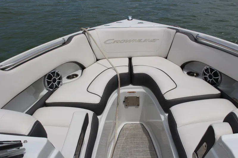Slide: The Image of Crownline Boats 240 SS 2022 - 26