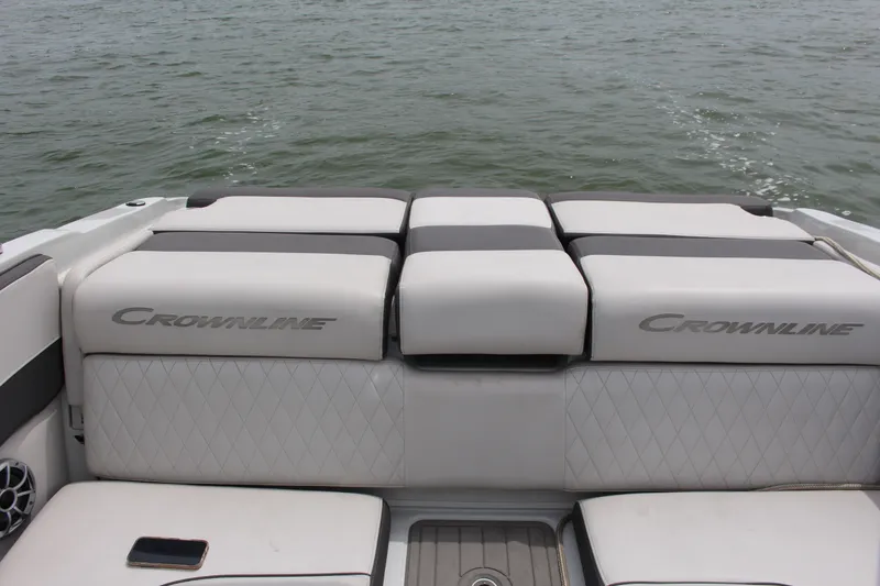 Slide: The Image of Crownline Boats 240 SS 2022 - 36