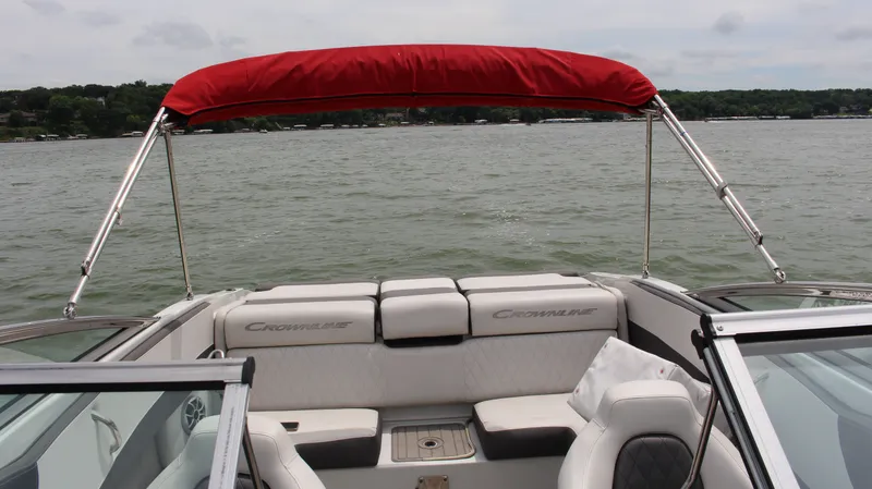 Slide: The Image of Crownline Boats 240 SS 2022 - 37