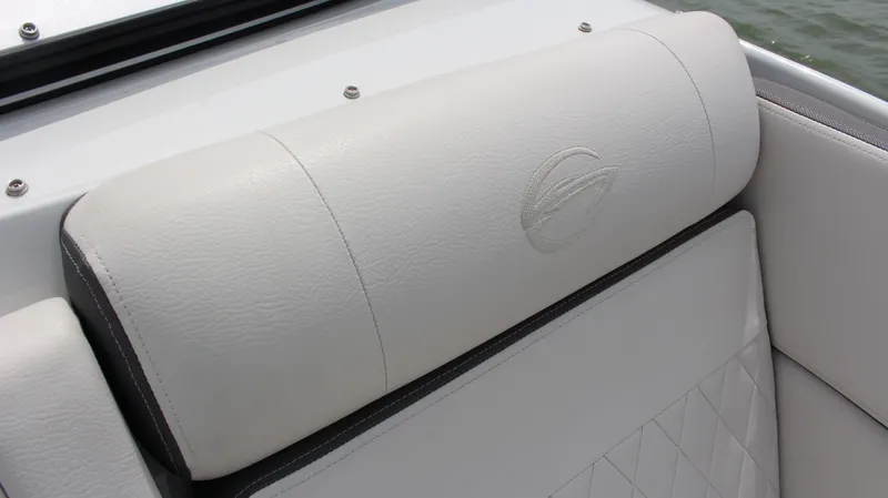 Slide: The Image of Crownline Boats 240 SS 2022 - 38