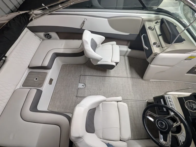 Slide: The Image of Crownline Boats 240 SS 2023 - 16