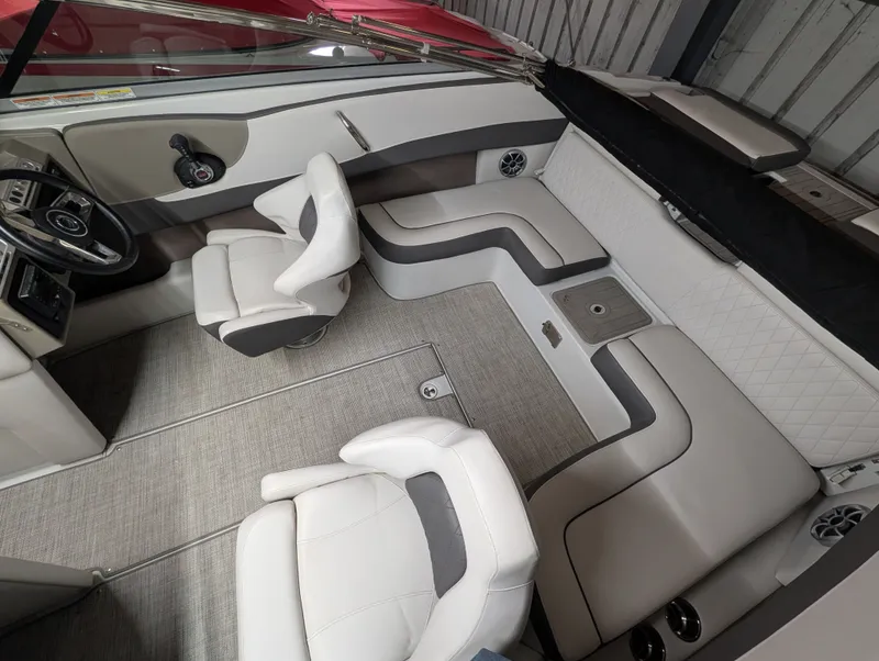 Slide: The Image of Crownline Boats 240 SS 2023 - 18