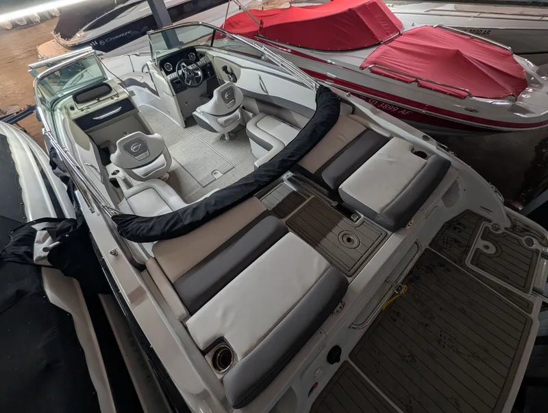 Slide: The Image of Crownline Boats 240 SS 2023 - 9