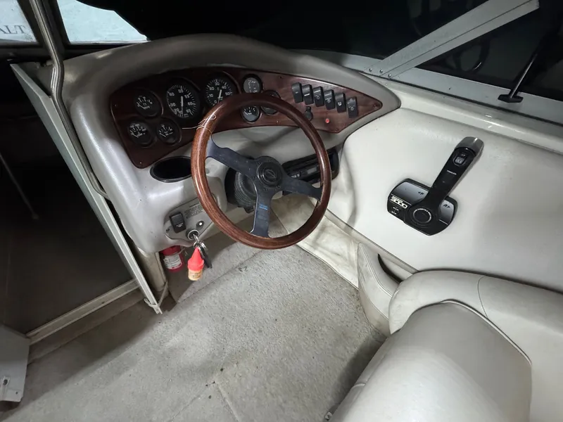 Slide: The Image of Crownline Boats 248 1998 - 5