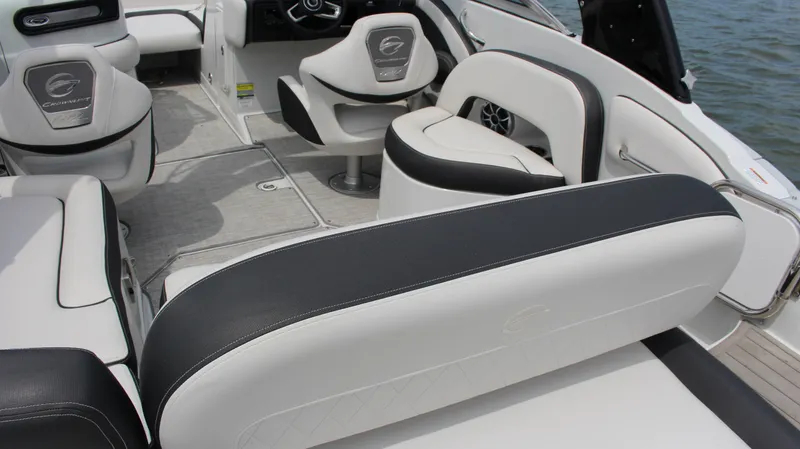 Slide: The Image of Crownline Boats 260 SS 2024 - 17