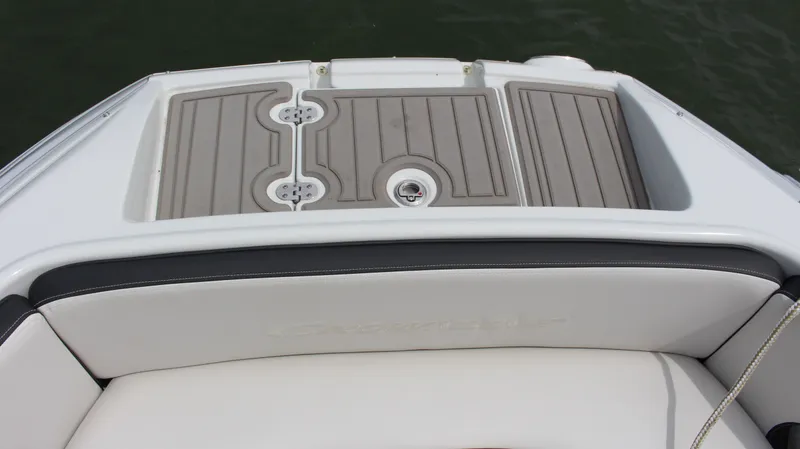 Slide: The Image of Crownline Boats 260 SS 2024 - 38