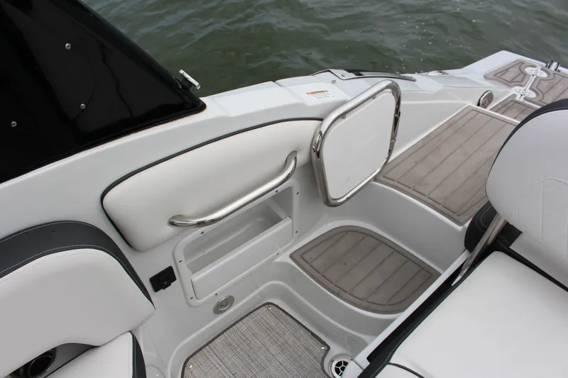 Slide: The Image of Crownline Boats 260 SS 2024 - 9