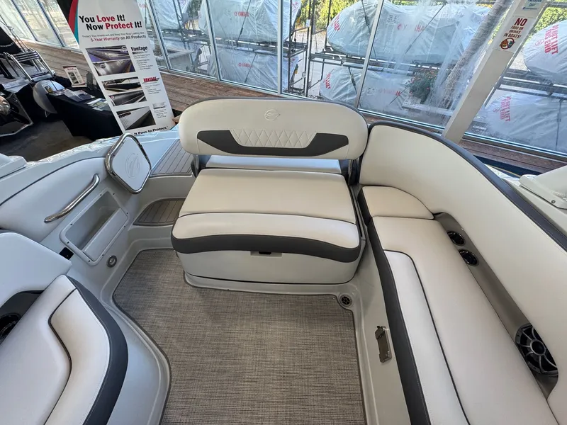 Slide: The Image of Crownline Boats 260 SS 2025 - 9