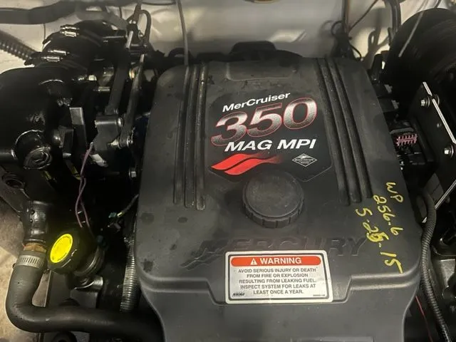 Slide: The Image of Crownline Boats 266 2005 - 10