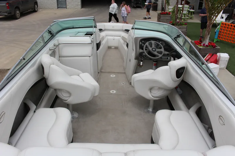 Slide: The Image of Crownline Boats 266 2005 - 23