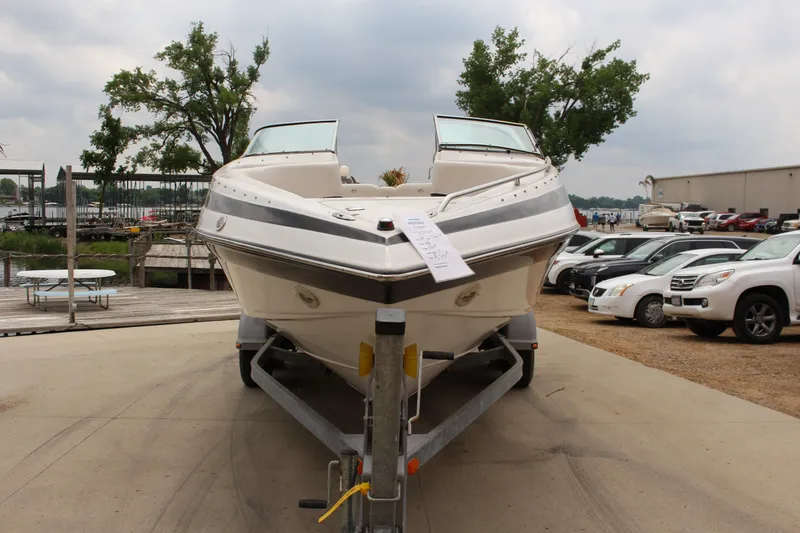 Slide: The Image of Crownline Boats 266 2005 - 5