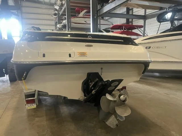 Slide: The Image of Crownline Boats 266 2005 - 6