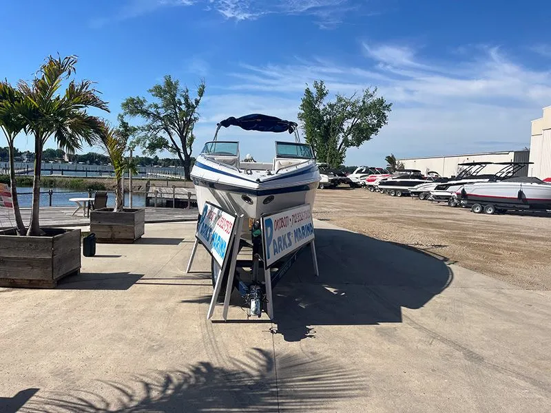 Slide: The Image of Crownline Boats 266 2005 - 6