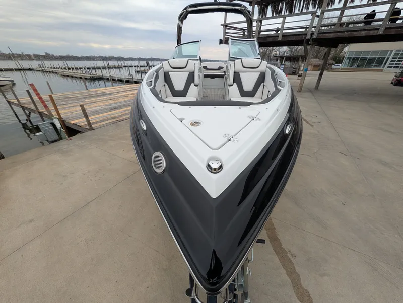 Slide: The Image of Crownline Boats 290SS 2024 - 13