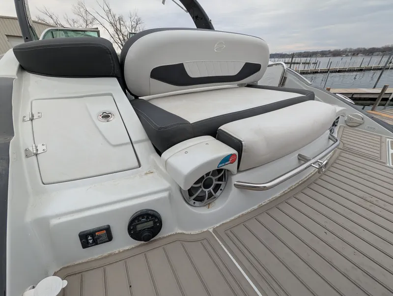Slide: The Image of Crownline Boats 290SS 2024 - 26