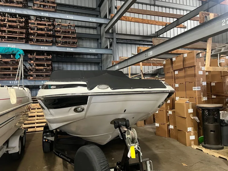 Slide: The Image of Crownline Boats Eclipse E1 2013 - 13