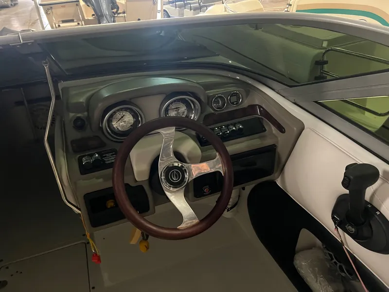 Slide: The Image of Crownline Boats Eclipse E1 2013 - 17