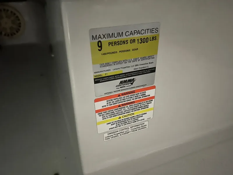 Slide: The Image of Crownline Boats Eclipse E1 2013 - 18