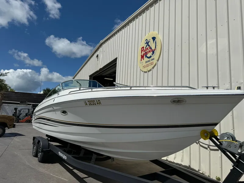 Slide: The Image of Formula 260 2000 - 1