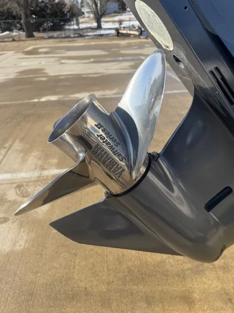 Slide: The Image of Grady-White Fisherman 216 2024 - 9