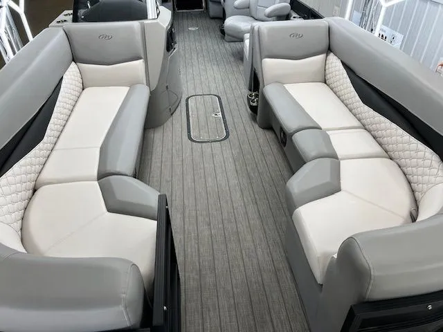 Slide: The Image of Manitou MB25 SHP 2022 - 5