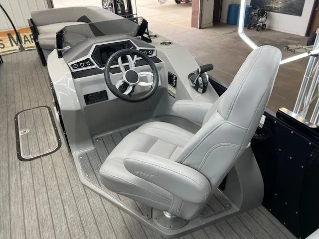 Slide: The Image of Manitou MB25 SHP 2022 - 7