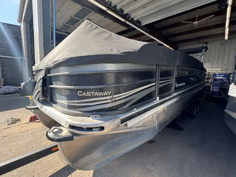 Slide: The Image of Premier Castaway 23 2014 - 1