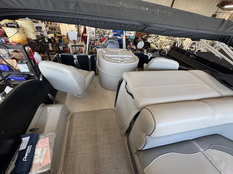 Slide: The Image of Premier Castaway 23 2014 - 14