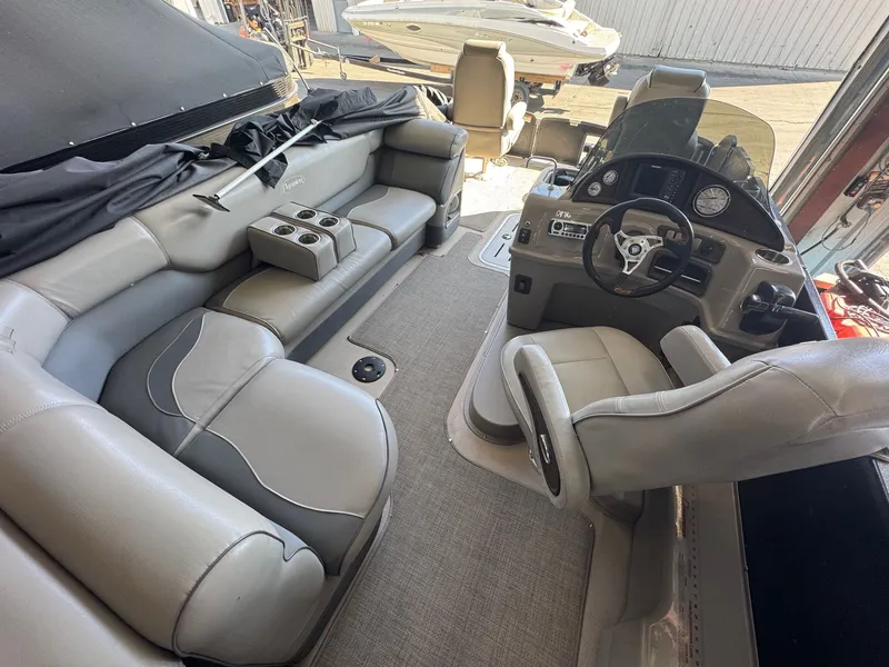 Slide: The Image of Premier Castaway 23 2014 - 8