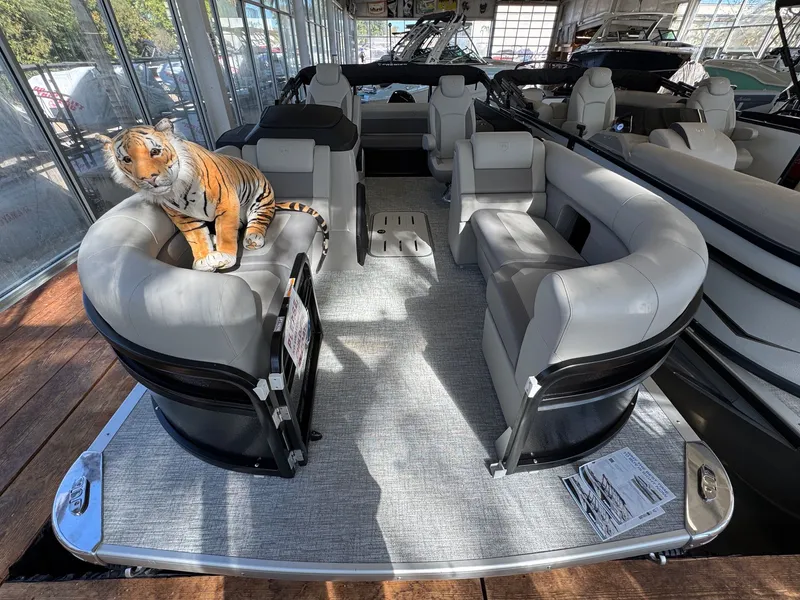 Slide: The Image of Premier Sunsation 210 Bed 2024 - 2