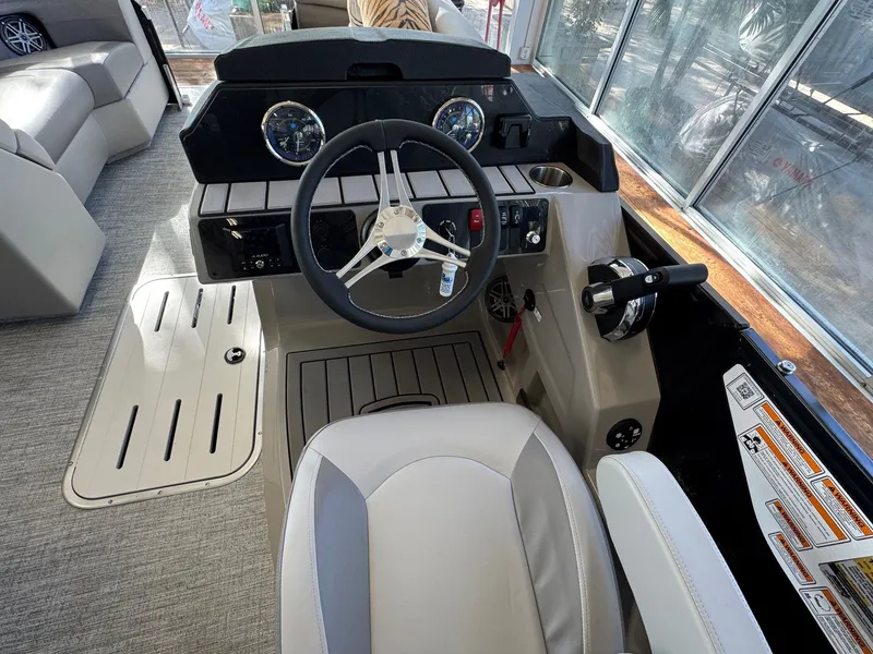 Slide: The Image of Premier Sunsation 210 Bed 2024 - 4