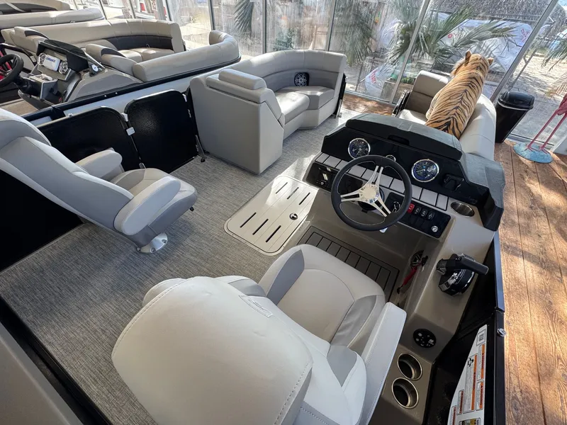 Slide: The Image of Premier Sunsation 210 Bed 2024 - 5