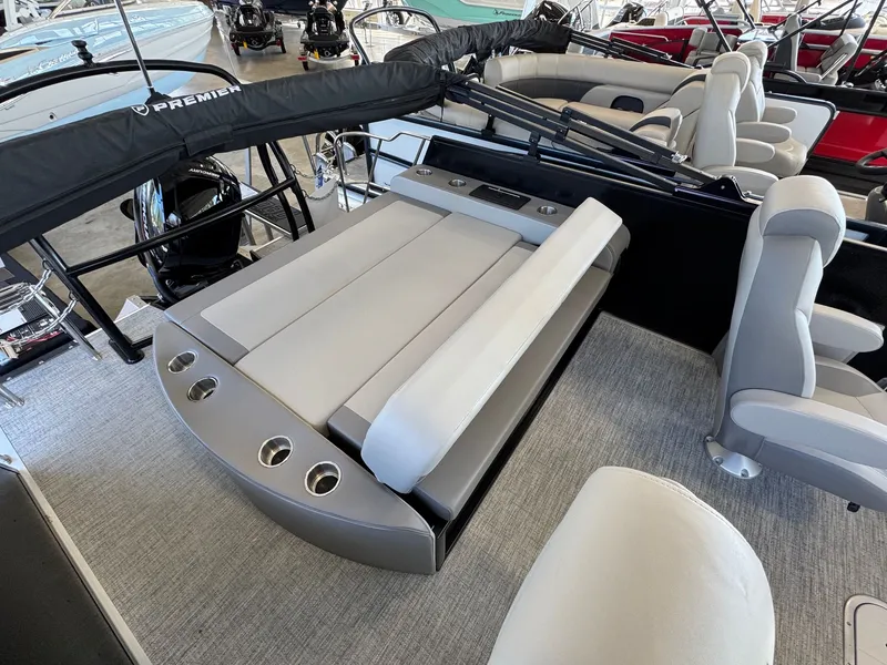 Slide: The Image of Premier Sunsation 210 Bed 2024 - 6