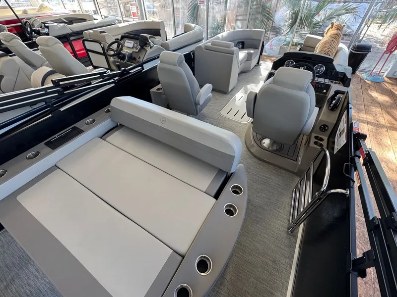 Slide: The Image of Premier Sunsation 210 Bed 2024 - 8