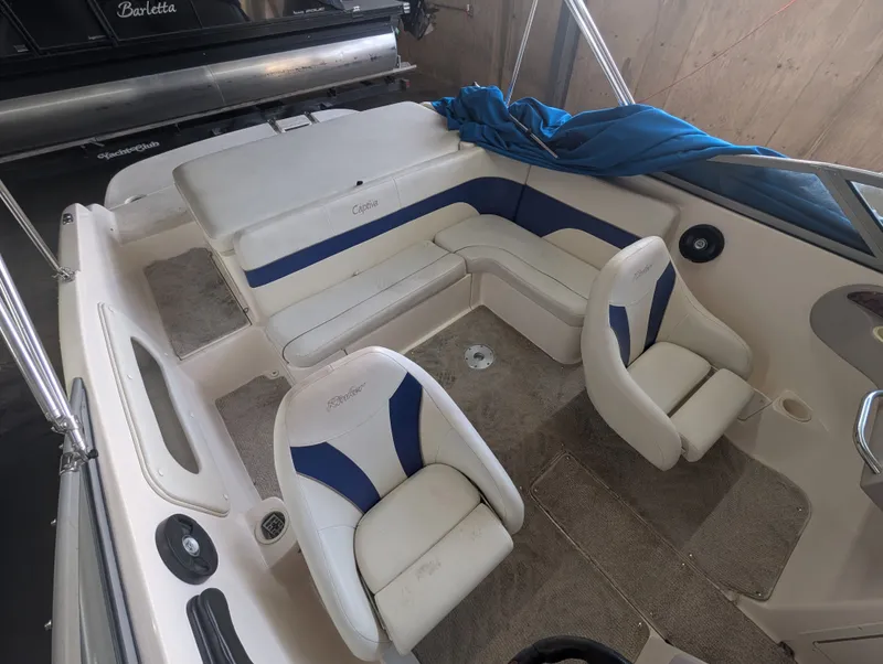 Slide: The Image of Rinker Captive 212 2005 - 12