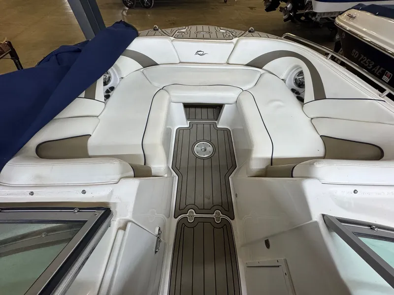 Slide: The Image of Rinker 228 Captiva Deckboat 2009 - 11